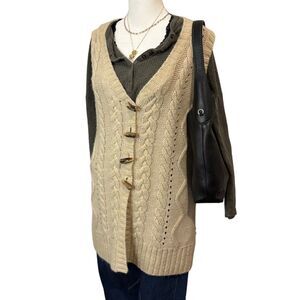 Modern Soul Cable Knit Button Vest Cream Sleeveless Sweater Layering XS